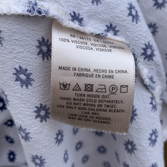 Maeve by Anthropologie. White and Blue sunshine polkadots Sleeveless Top w/ tie - Picture 3 of 5